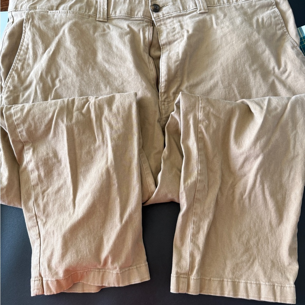 Amazon Essentials Men's Tan Trousers